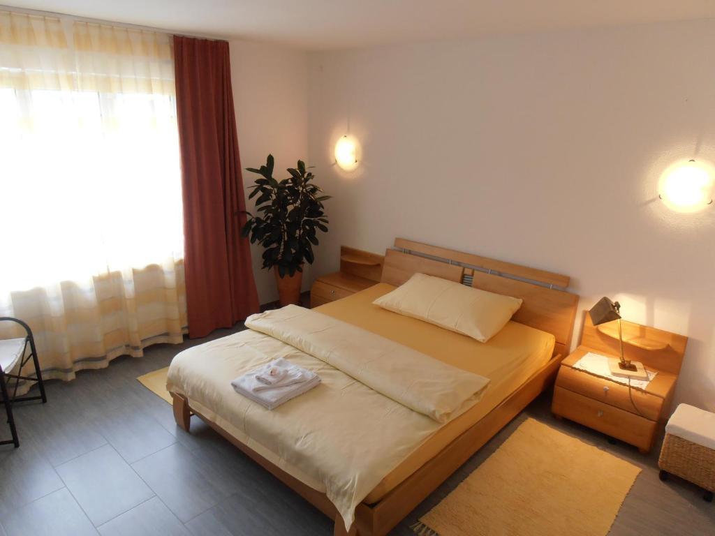 Don Camillo Gaestehaus Horhausen Exterior photo